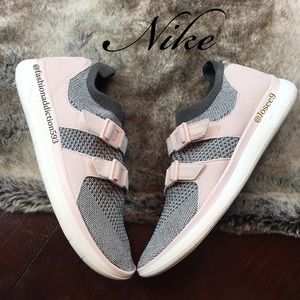 Nike Sockracer Flyknit women's gray pink s…